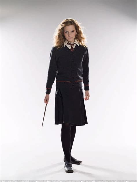 gif hermione granger|hermione full body.